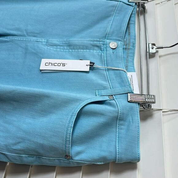 Chicos size 4 so slimming girlfriend slim leg crop pants - Picture 8 of 12
